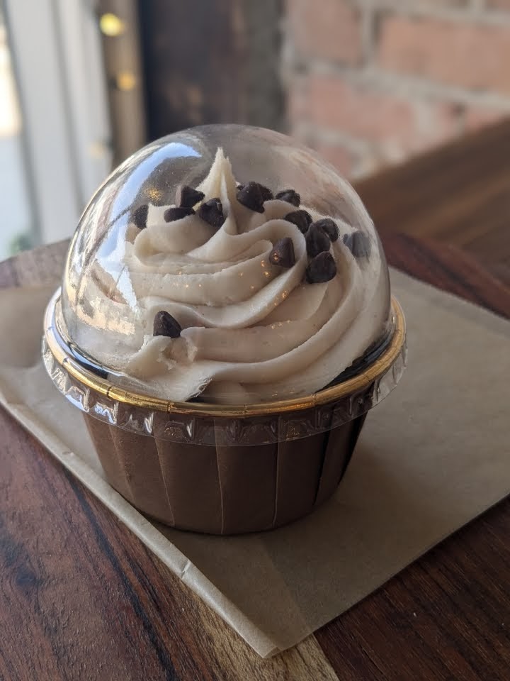 Decorated cake from Bricktown